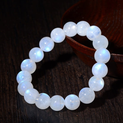 Natural Moonstone Bracelet – Feminine Elegance & Inner Glow ✨